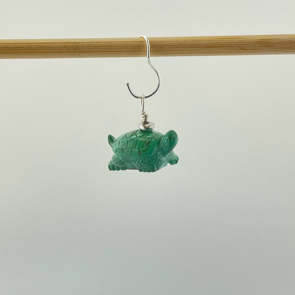 Turquoise Turtle Pendant Necklace, Handmade, Sterling Silver Rope Chain - Picture 9 of 14